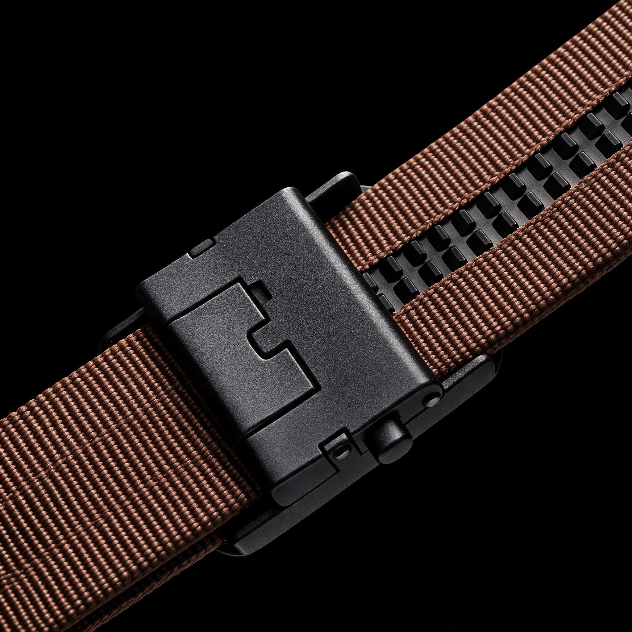 THE OUTDOOR BELT - MARRON